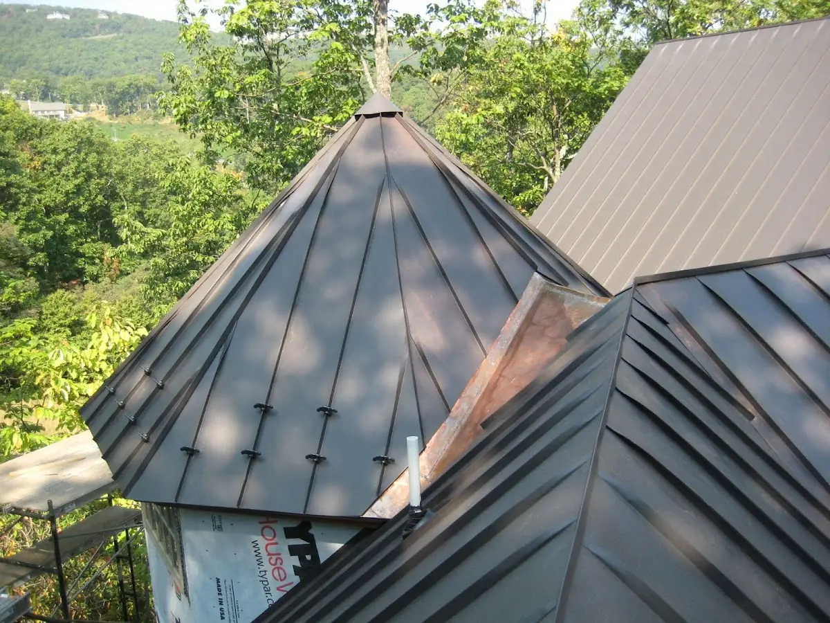 Professional Roof Tarp Installation by Craftsman Roofing in Wyldwood